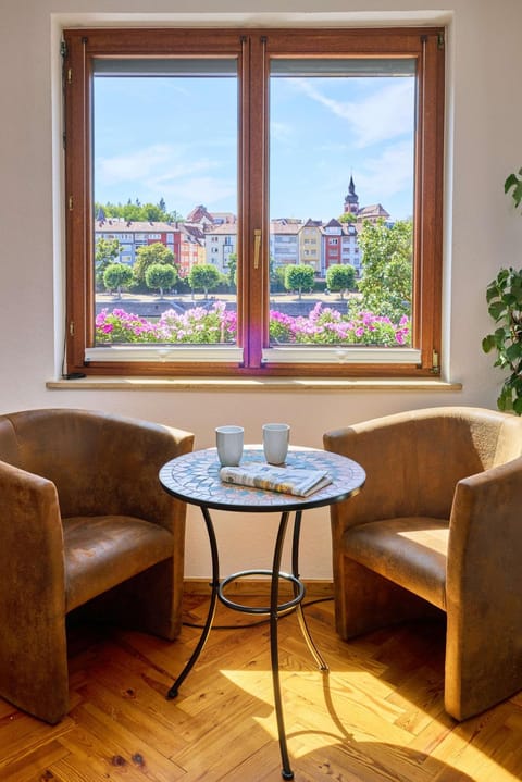 View (from property/room), Living room, Seating area
