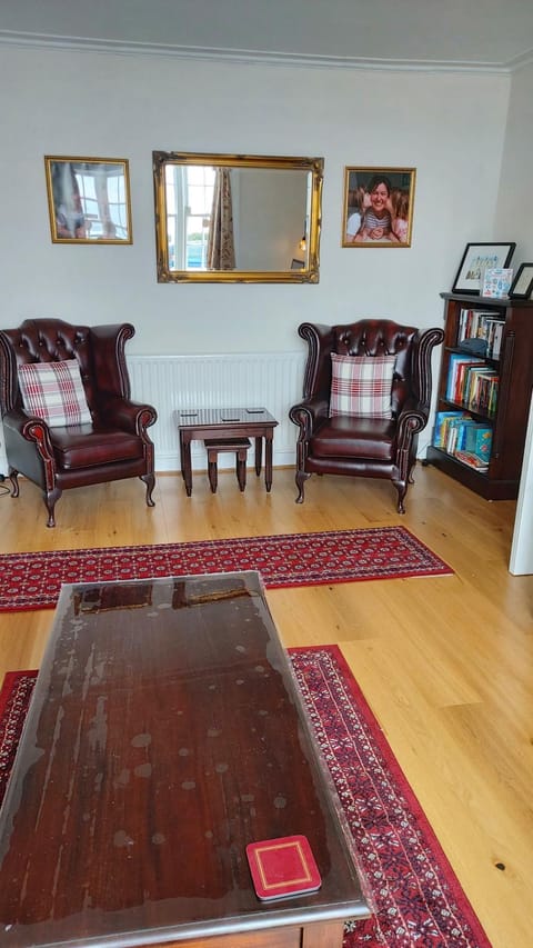 Communal lounge/ TV room, Internal: Not applicable to any particular room
