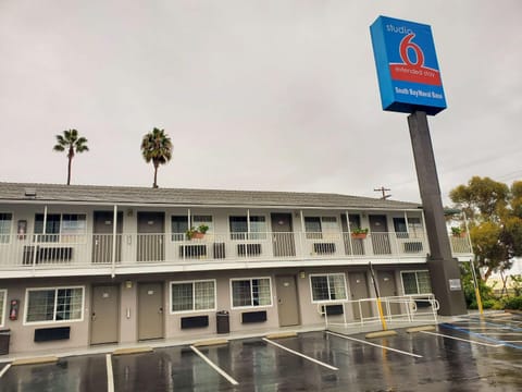 Property building, On site