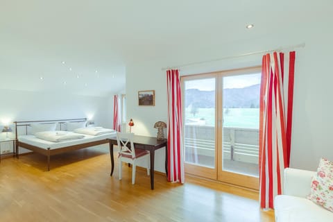 Chalet Chiemgau House in Salzburgerland