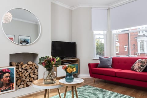 Communal lounge/ TV room, Living room