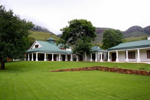 Property building, Natural landscape, Garden