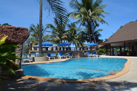 Day, Pool view, Swimming pool, Swimming pool, sunbed