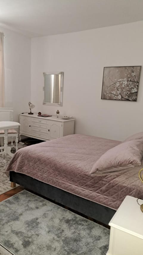 Vintage Villa Magnolia Bed and Breakfast in Pula