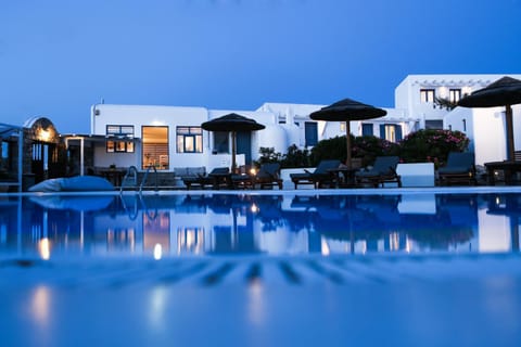 Property building, Swimming pool
