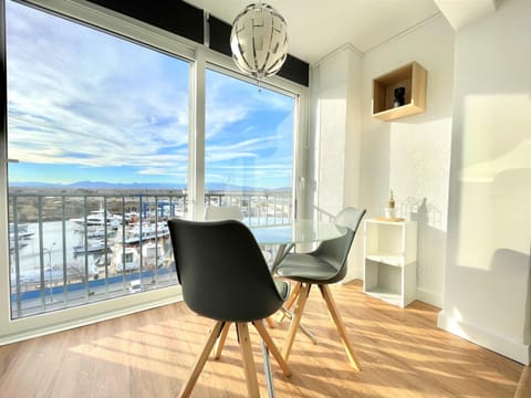 Dining area, River view