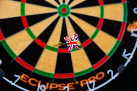 Activities, Darts, Decorative detail