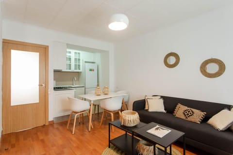 Kitchen or kitchenette, Living room