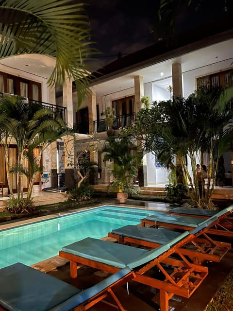 Property building, Night, Pool view, Swimming pool, sunbed