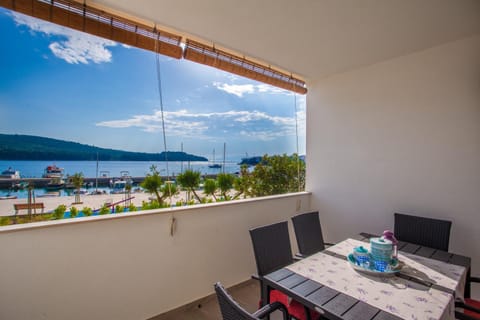 Sea view, Swimming pool