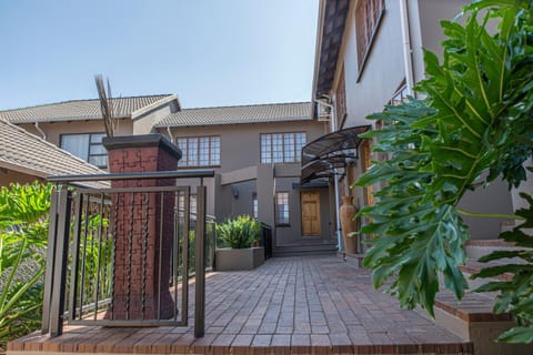 Property building, Balcony/Terrace