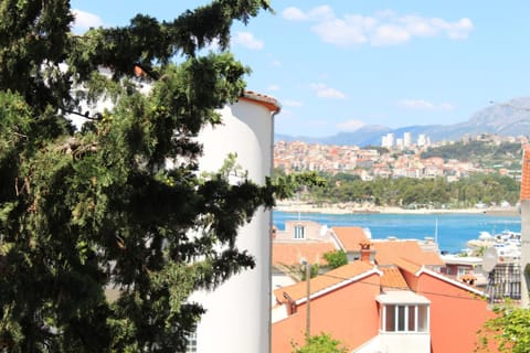 Apartment Andrina Apartment in Podstrana