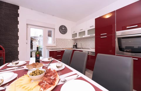 Apartment Andrina Apartment in Podstrana