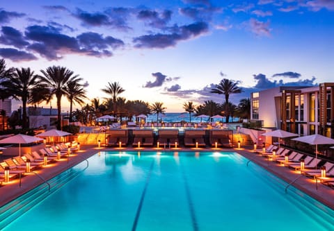 Swimming pool, Sunrise