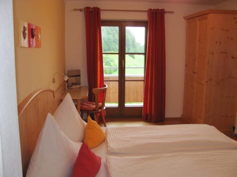 Property building, Photo of the whole room, Bedroom