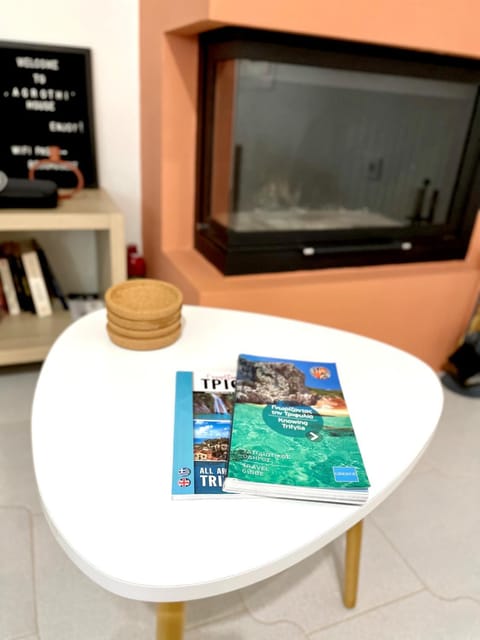 Seating area, flat iron