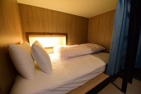 Bed, Bedroom, bunk bed
