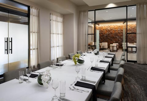 Meeting/conference room