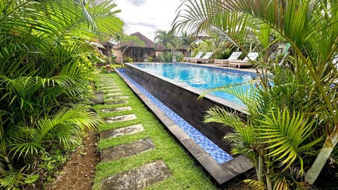 Gedong Nusa Huts Campground/
RV Resort in Nusapenida