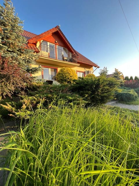 Domki i pokoje goscinne A A Malinowscy House in Pomeranian Voivodeship