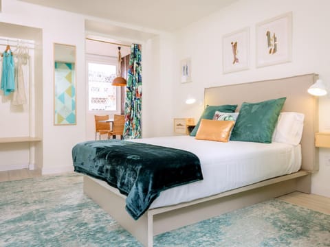 Bed, Bedroom