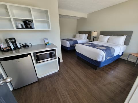 Bed, Coffee/tea facilities, Photo of the whole room, Bedroom