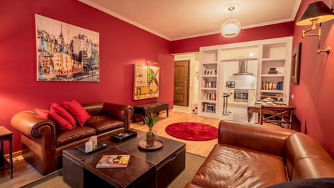 Living room, Seating area