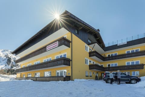 Property building, Winter