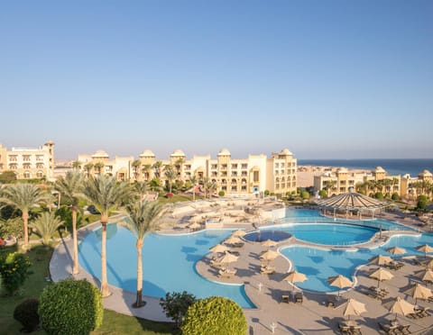 Property building, Bird's eye view, View (from property/room), Pool view, Sea view, Swimming pool