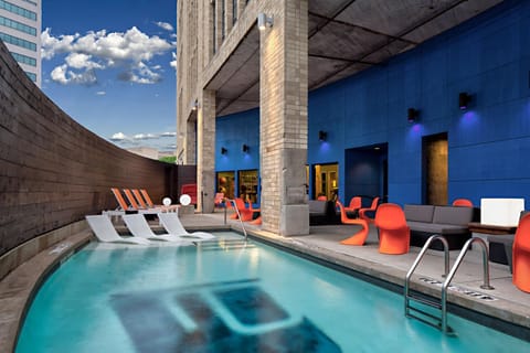 Swimming pool, Swimming pool