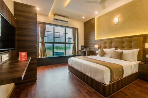 Bed, TV and multimedia, Photo of the whole room, Bedroom, Garden view, air conditioner