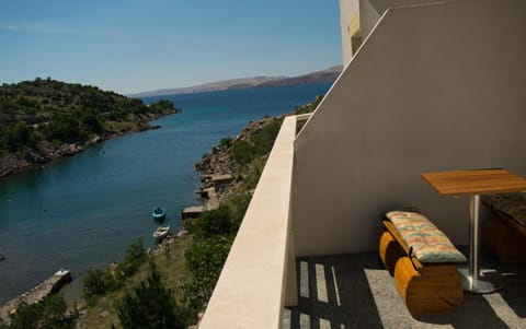 Balcony/Terrace, children, Family