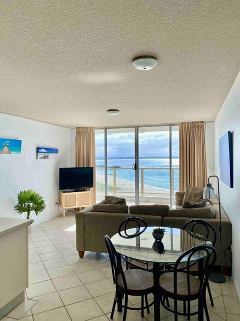 Living room, Dining area, Sea view