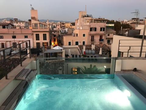City view, Swimming pool