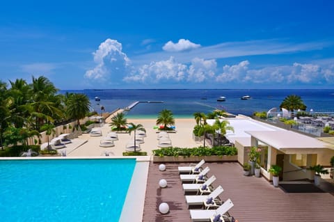 Beach, Swimming pool, Swimming pool
