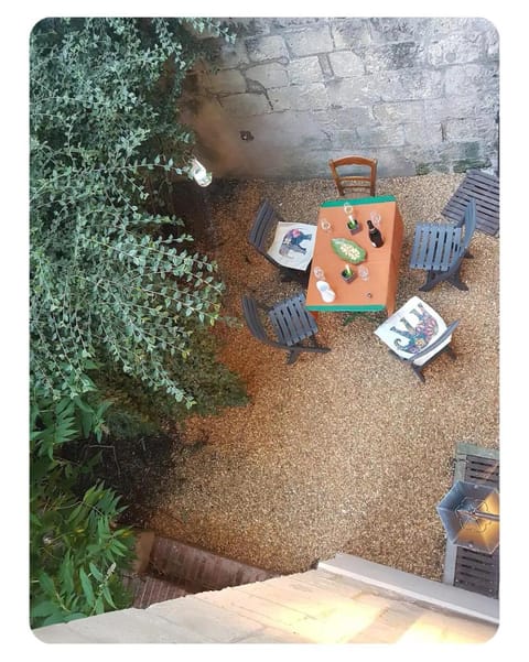 Séjour de charme au cœur de Tours avec extérieur Apartment in Tours