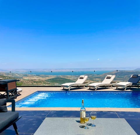 Patio, Day, Natural landscape, View (from property/room), Balcony/Terrace, Pool view, Sea view, Swimming pool, sunbed