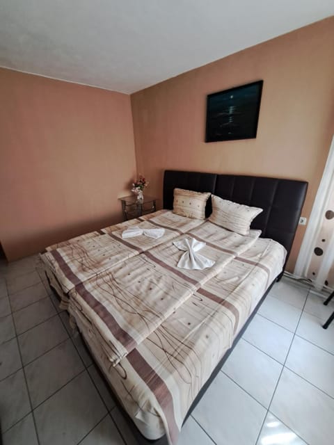 Къща за гости "Чекичев" Bed and Breakfast in Bulgaria