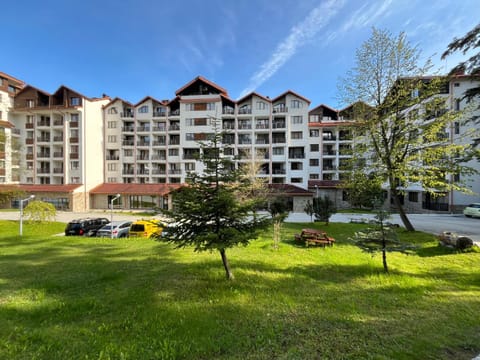 Property building, Location