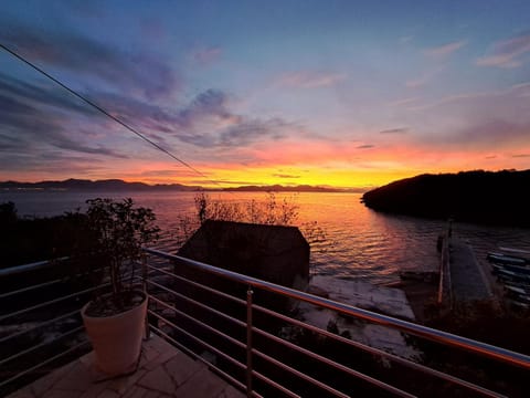 Kuća za odmor "TONI" House in Dubrovnik-Neretva County