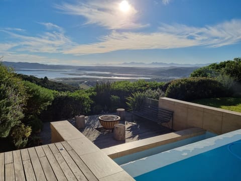 City view, Swimming pool