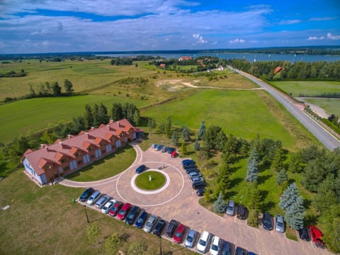 Bird's eye view, Lake view