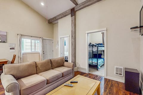 Starfish 3 House in Rockaway Beach