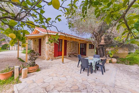 Property building, Patio, Garden, Dining area, Garden view