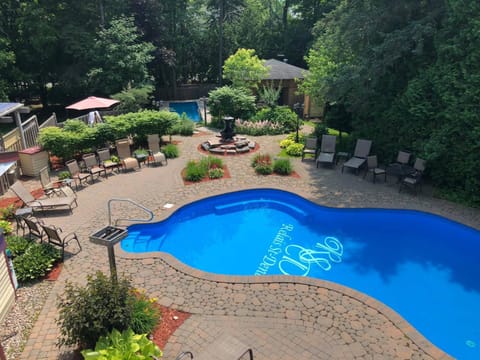 Patio, Swimming pool