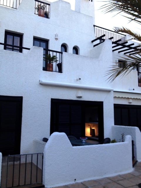 Property building, Decorative detail