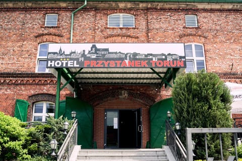 Property building, Facade/entrance