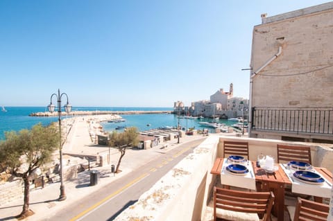 View (from property/room), Balcony/Terrace, Sea view