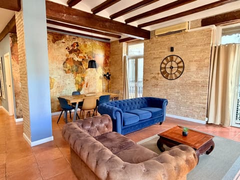 Living room, Dining area