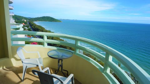 Balcony/Terrace, Family